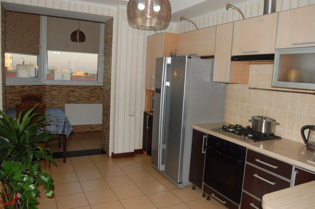 В продаже 2-комнатная квартира с ремонтом в ЖК "Вернисаж" ID 38805 (Фото 2)