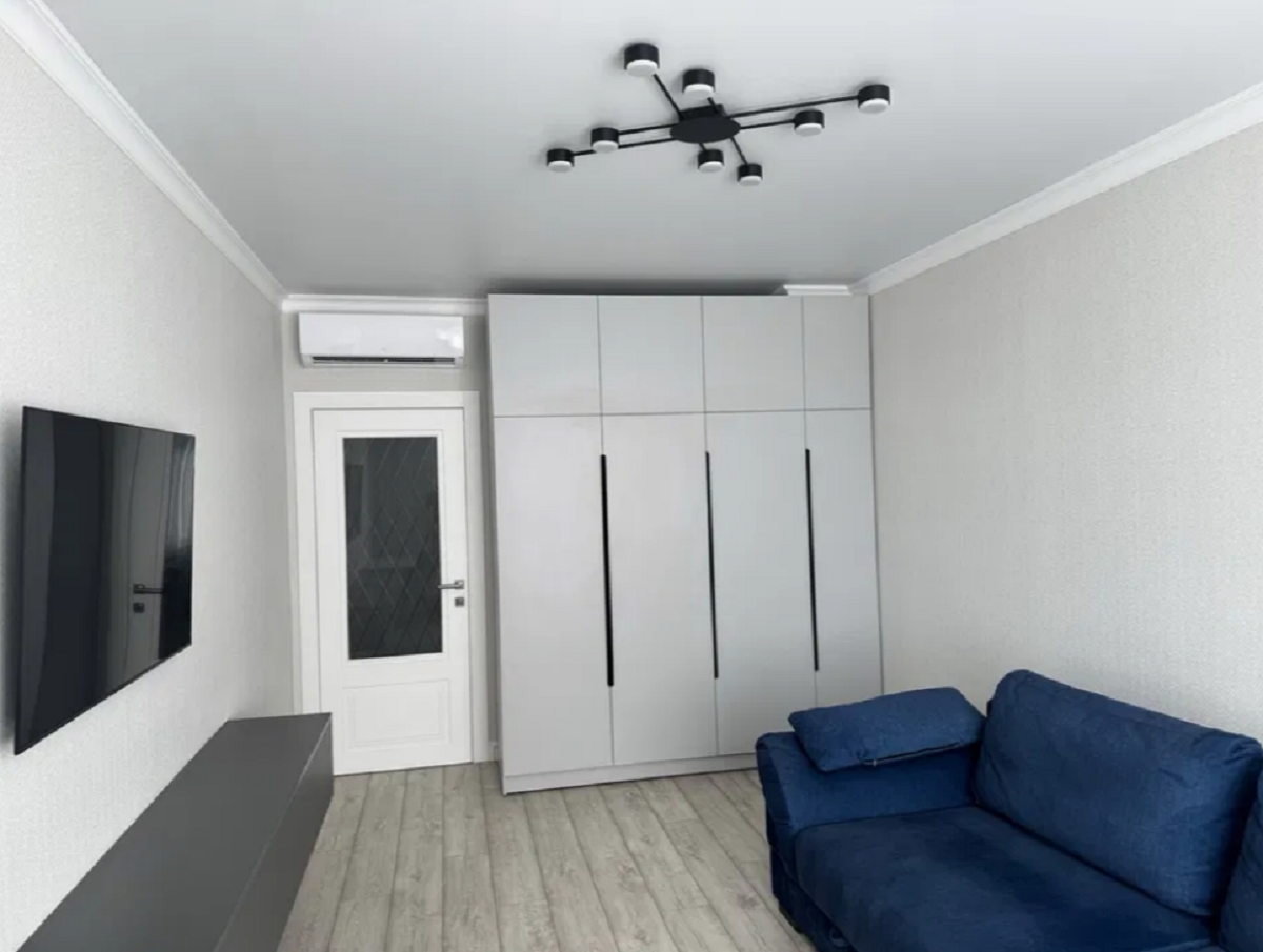 3-комнатная квартира с ремонтом и техникой в ЖК "Дмитриевский" ID 53856 (Фото 3)